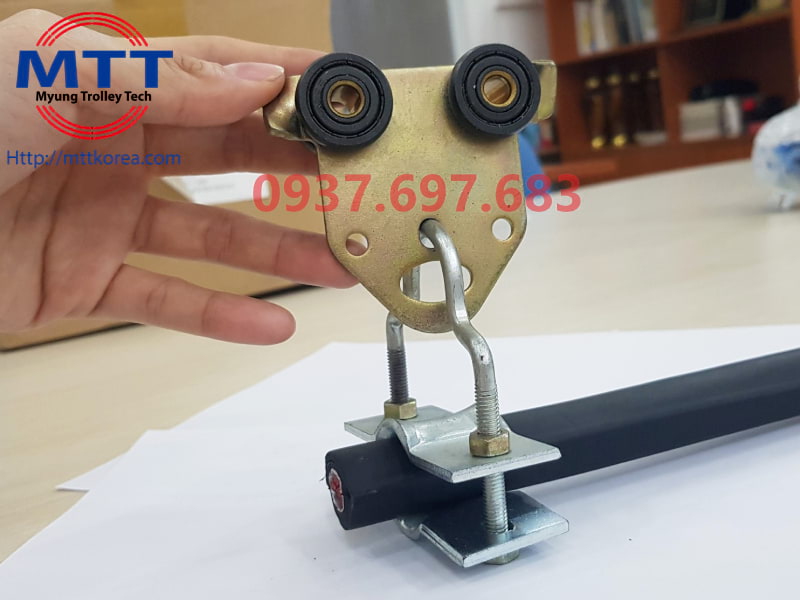 Thiết Bị Cầu Trục MTT Hàn Quốc Con lăn treo cáp điện tròn cầu trục Thiết Bị Cầu Trục MTT Hàn Quốc Con lăn treo cáp điện tròn cầu trục