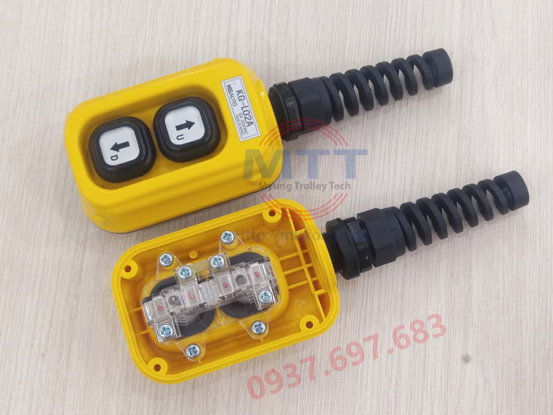 Thiết Bị Cầu Trục MTT Hàn Quốc Tay bấm điều khiển L02A-KM loại 2 nút Thiết Bị Cầu Trục MTT Hàn Quốc Tay bấm điều khiển L02A-KM loại 2 nút